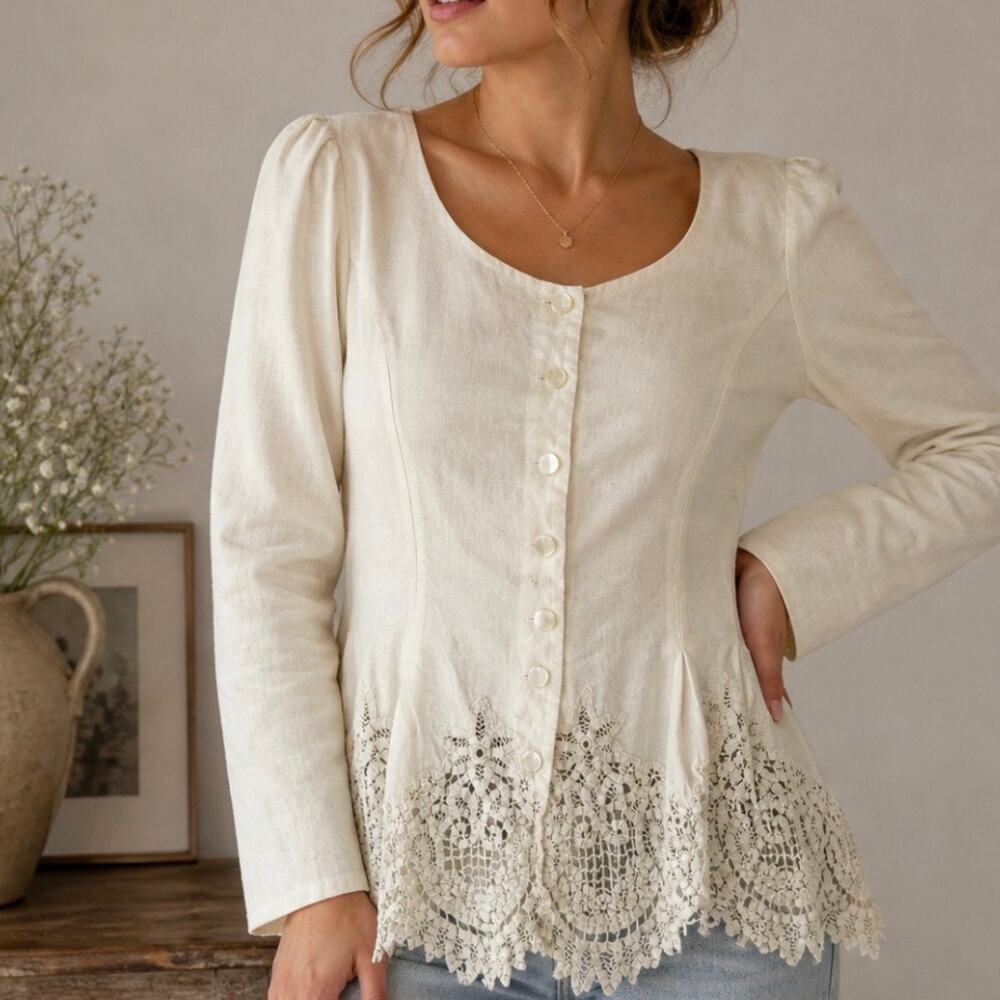 Vintage Marie St Claire Ivory Lace Hem Blouse Cottagecore 6 Flawed